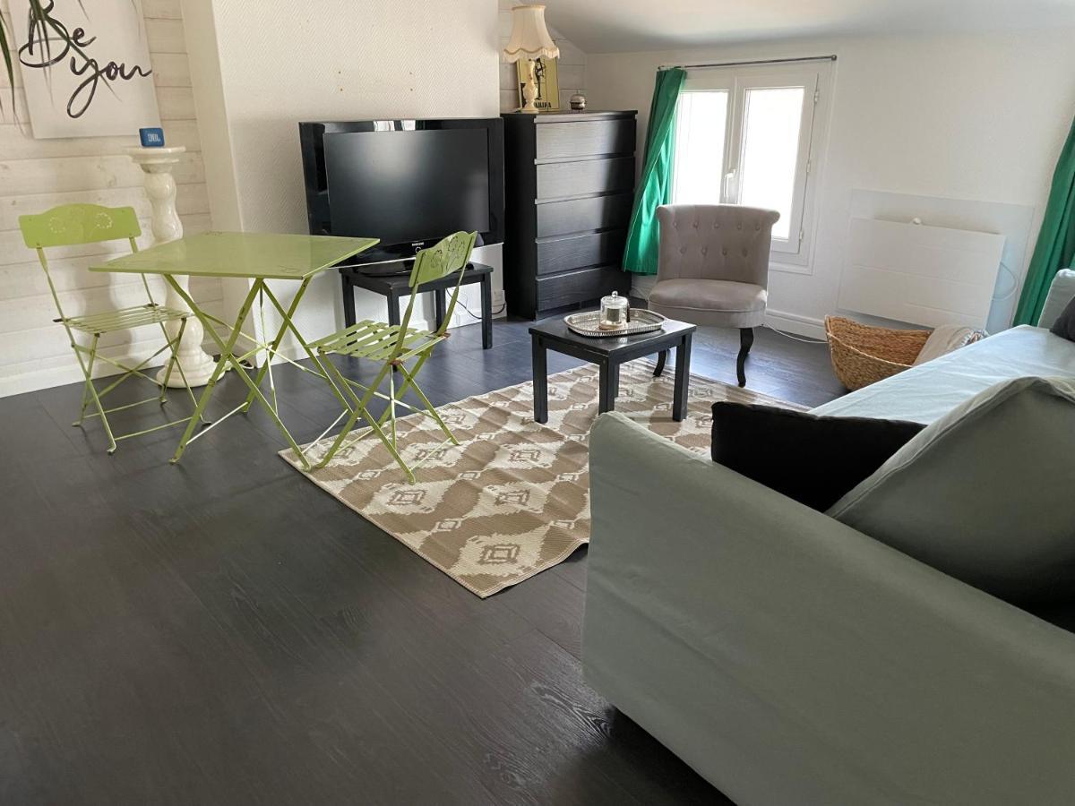 Chez Emmanuel Apartman Saintes Kültér fotó